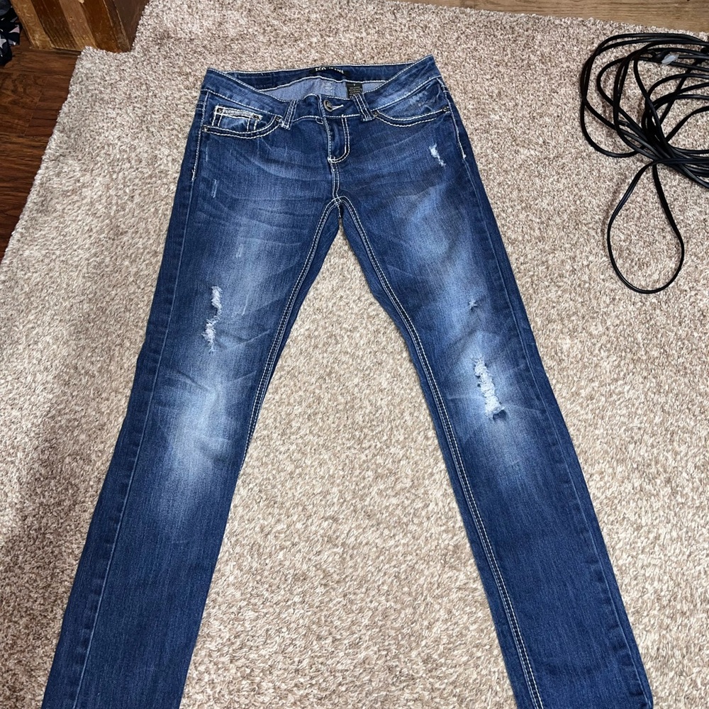 ZCO Stylish Blue Distressed Women Jeans size 7